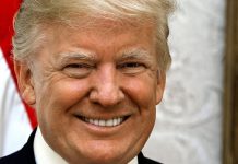 Donald Trump zvedl cla Číně. Prosadí cla i pro EU? Donald_Trump