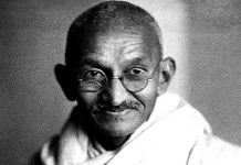 Mahátma Gándhí slaví 150 let spolu s Českou poštou Mahatma_Gandhi