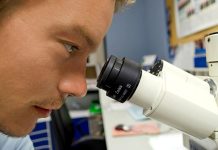 Do vědy a výzkumu loni šlo o 12,3 miliardy korun navíc Do vědy a výzkumu B