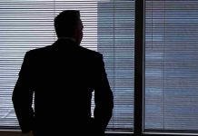 Každá druhá firma v Česku neplatí daň z příjmu daň z příjmu a