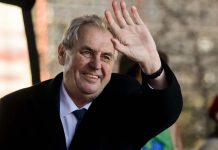 Slunce někdy svítí a někdy nesvítí, odhalil prezident Zeman prezident Miloš Zeman