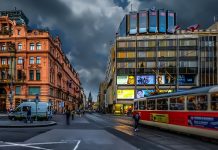 Bude polojasno až zataženo, hodnotí banky vývoj HDP vývoj HDP d