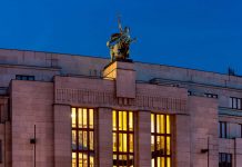 ČNB snížila sazby a zapojila se do boje proti Covid-19 proti_Covid-19