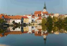 SMO ČR žádá vládu o plán na oživení ekonomiky v regionech vladu