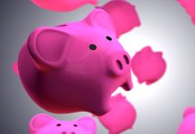 Lidé již i zvažují výběr peněz ze stavebního a penzijního spoření vyber_penez