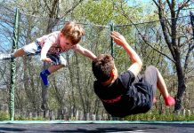 Propad příjmu nejčastěji zaznamenaly domácnosti s dětmi prijmu