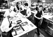 Michelinskou restauraci proměnil ve vývařovnu pro potřebné restauraci_d