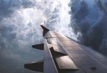 Smartwings a ČSA fungují dál, ale i se chrání před insolvencí Smartwings_a_CSA