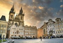 Vláda schválila Covid – Cestovní ruch i dotace pro kina Covid_ –_cestovni_ruch