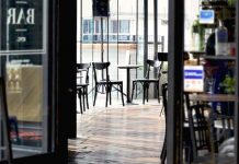 Zaměstnavatelé: Postižené obory potřebují okamžitou pomoc obory