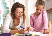 Ošetřovné dostanou i OSVČ. Zřejmě ale ne více než čtyři tisíce osetrovne