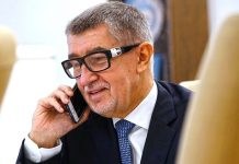 Poslanci poslechli Andreje Babiše. Schválili jeho superhrubou mzdu Andreje