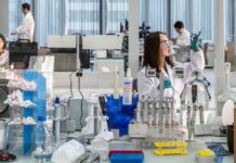 Globální farmaceutický trh ovládají fúze a akvizice farmaceuticky