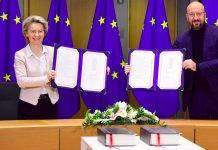 Obchodní dohoda mezi Velkou Británií a EU byla podepsána obchodni_dohoda