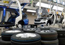 Automotive vytáhl říjnovou průmyslovou produkci na 3 % prumyslovou
