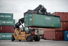 Čína znovu hlásí rekordní export i obchodní bilanci rekordni