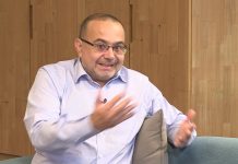 Romancov: Že USA krachují, tvrdí ruští komunisté od roku 1917