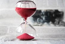 Počet odpracovaných hodin loni klesl na 31,6 hod. týdně pocet