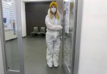 Zaměstnavatelé chtějí kvalitní covid testy i 100 Kč za jeden testy