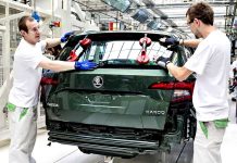 Český vývoz klesl o 0,6 procenta, čínský stoupl o 155 procent vyvoz