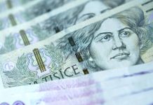 Úspory rostou. Zhoršuje se ale i splácení úvěrů OSVČ a firem uspory