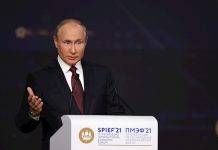 Rusko bojuje s inflací a zbavuje se amerického dolaru Rusko