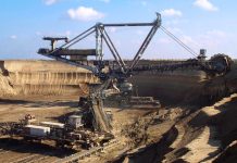 Ukrajina prodá největší těžební firmu titanu a zirkonia v Evropě Ukrajina