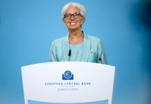 ECB bude i nadále držet nízké úrokové sazby u eura ECB