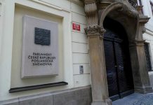 Poslanci přihráli Pojišťovně VZP až miliardu ročně navíc VZP