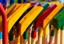 Důvěra v ekonomiku klesla. Firmám chybí materiál i lidé duvera_v_ekonomiku