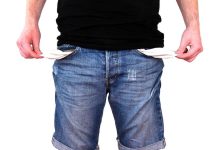 Exekucí letos v Česku oproti loňsku přibylo o 200 tisíc