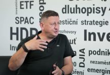 Světu hrozí studená válka USA a Číny a dezintegrace EU