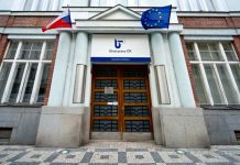 Požádat si o příspěvek na bydlení, péči a dítě lze i elektronicky prispevek