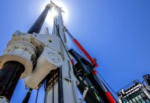 XTB: Cena ropy může vyšplhat až na 130 dolarů za barel cena_ropy