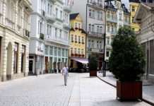 Situace tlačí Rusy již podruhé k prodeji realit pod cenou realit