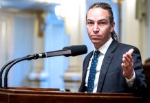 Za hlasy v loňských volbách Piráti dostali 2x tolik co STAN volbach