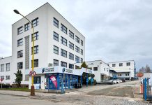 Švédský výrobce matrací otevřel novou halu v Jilemnici matraci