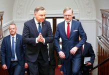 Fiala: S možným zastavením plynu z Ruska musíme počítat plynu