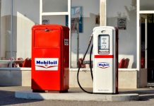 Ceny benzinu v USA jsou na maximu. Litr stojí cca 26 Kč v_USA