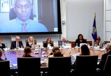 FED zvedá úroky. ECB zkoumá, jak nepotopit předlužené země FED