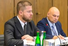 Aleš Michl stoupá výš. Prezident ho jmenoval guvernérem ČNB