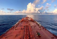 Rusko vyřešilo pojištění tankerů na přepravu ropy ropy