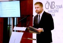 ČNB očekává pokles kurzu koruny na 26 Kč za euro CNB