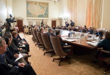 Americký FED nezklamal očekávání a zvýšil úroky americky