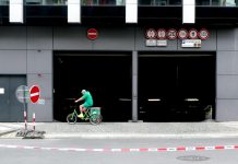 Důvěra v ekonomiku opět klesla u lidí i podniků duvera_v_ekonomiku