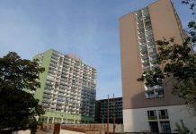 Hypotéky padaly i v srpnu. Úroky ale už dál nestoupají hypoteky