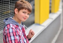 Mimo 5 000 Kč na dítě stát rodinám nabízí i další pomoc pomoc