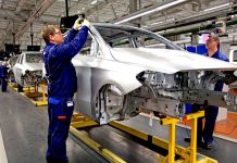 Výrobní inflace v Německu šokovala ekonomy Nemecku