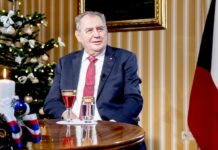 Zeman varoval před ztrátou suverenity České republiky Zeman
