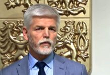 Prezident v otázce nižší valorizace vyhověl vládě. Zákon podepíše prezident